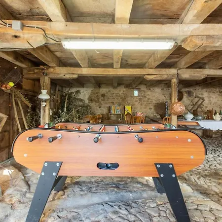 Panzió Aux 2 Puys - Le Lemptégy 4*