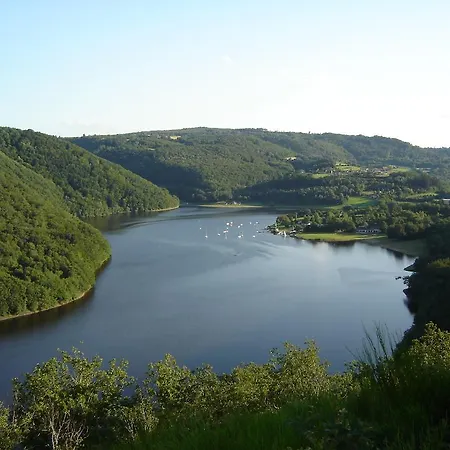 Panzió Aux 2 Puys - Le Lemptégy 4*
